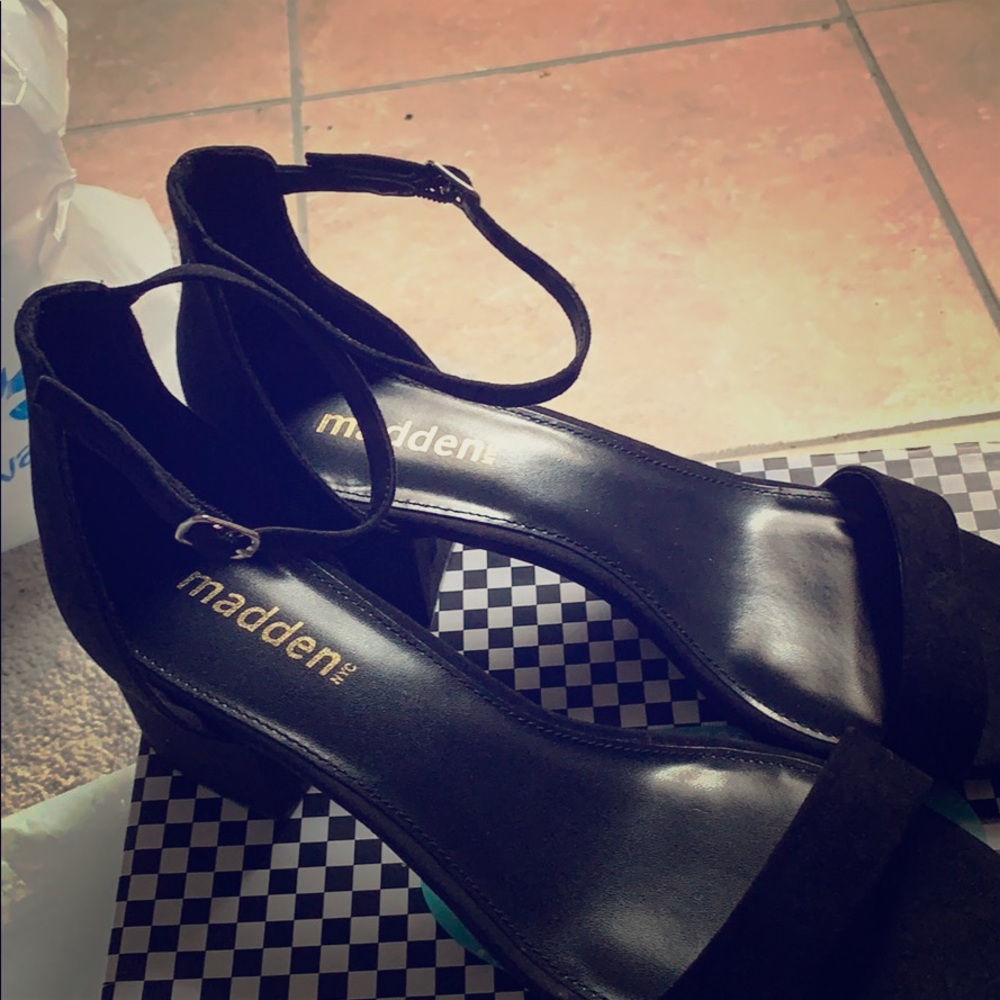 Sandal heels size 9.5